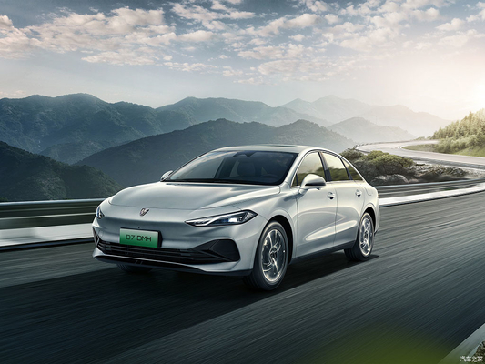 Roewe D7 DMH 125 Energy Midsize PHEV Electric Sedan Beyond Edition pour le commerce de détail