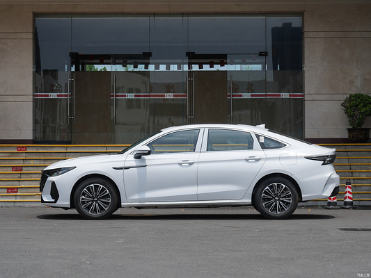 Révolutionnez votre transport avec le véhicule énergétique Chery Fengyun A8