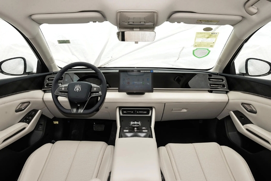 DM-I-2024 80KM Leading Model PHEV Sedan pour BYD Vitesse maximale 180Km/h Type énergétique de PHEV
