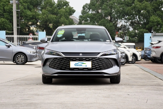 DM-I-2024 80KM Leading Model PHEV Sedan pour BYD Vitesse maximale 180Km/h Type énergétique de PHEV