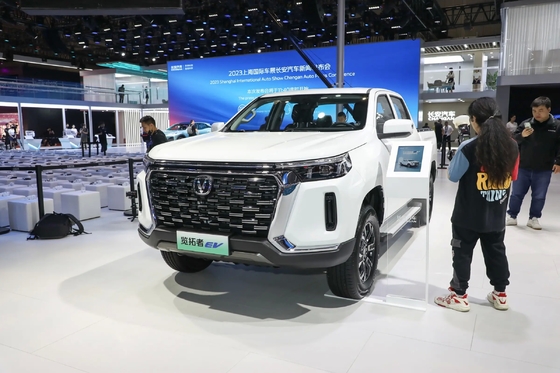 Changan Lantuozhe Mini Pickup EV Le véhicule électrique électrique de 405 km pour les véhicules à énergie