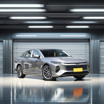2024 Faw Besturn Bestune B70 Disque avant Disque arrière Hatchback Vente au détail Voiture