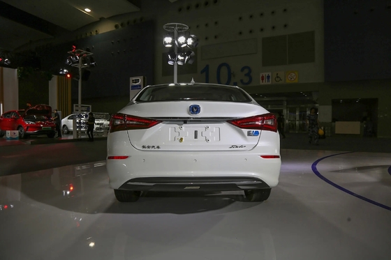 Ayez une longueur d'avance sur la concurrence avec le Changan Eado EV460 2024 Sedan A Energy Vehicle