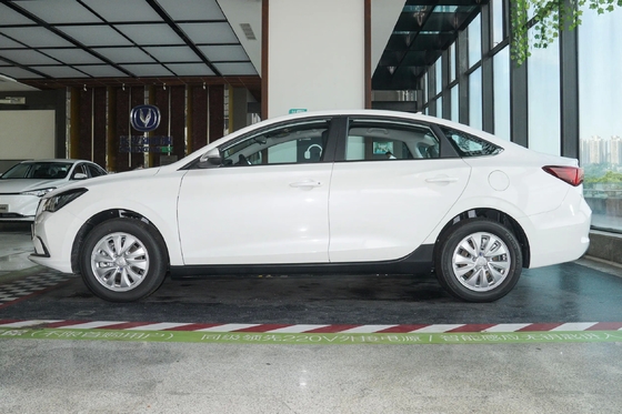 Ayez une longueur d'avance sur la concurrence avec le Changan Eado EV460 2024 Sedan A Energy Vehicle