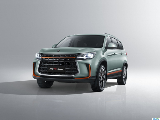 Capacité du réservoir de carburant 50-80L Dongfeng Forthing T5 2024 Un mini SUV chinois pour le commerce de détail