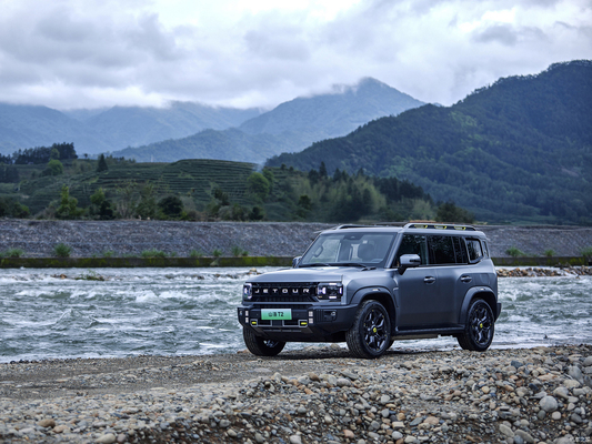 Le SUV tout-terrain 2024 de Chery Jetour Traveler T2 avec technologie hybride.