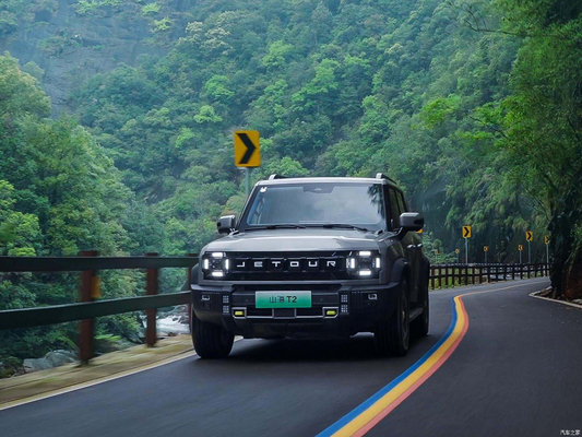Le SUV tout-terrain 2024 de Chery Jetour Traveler T2 avec technologie hybride.