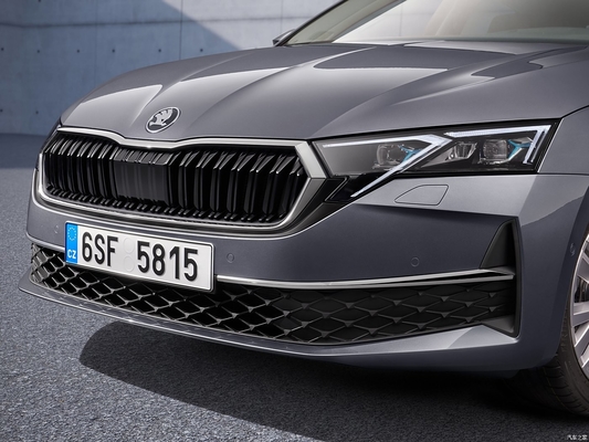 2024 Skoda Octavia Pro TSI280 1.5L Limousine à essence avec ESC et régulation de vitesse normale