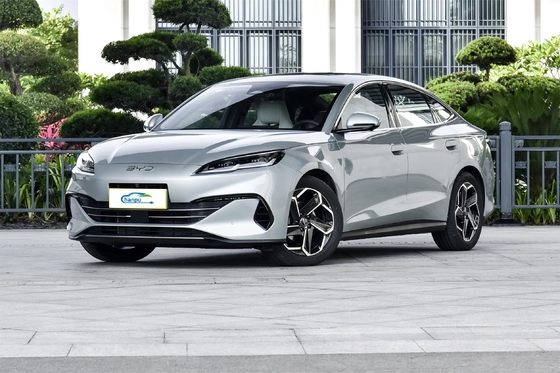 Optimiser le 06Dm-I-2024 1.5L 120Km Smart Medium Seal pour une voiture PHEV 4 portes de BYD