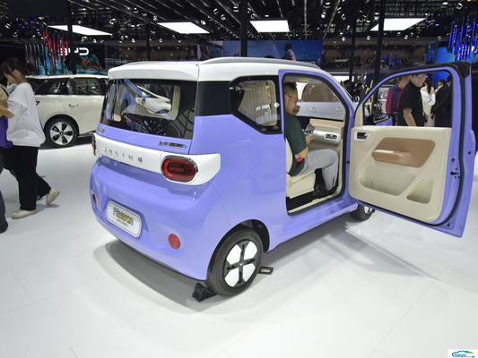 Véhicule énergétique 2024 Wuling Hongguang MINI Macaroon 170km Voiture de tourisme électrique