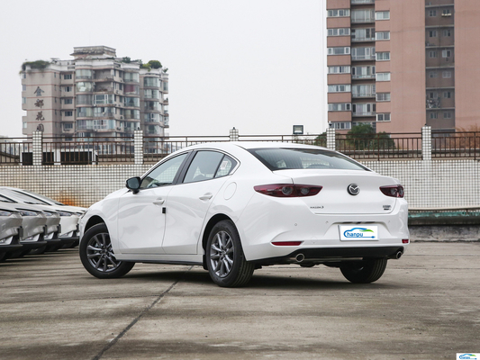 2023 Mazda 3 Axela 1.5L SUV automatique à essence berline TPMS et phares LED inclus