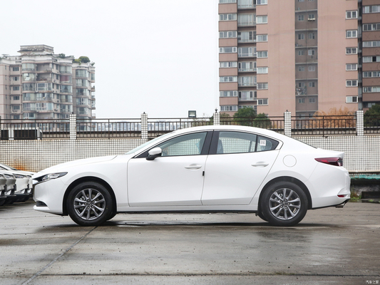 2023 Mazda 3 Axela 1.5L édition manuelle SUV essence berline avec phares LED par chinois