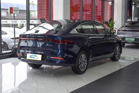 La puissante Qin Plus Dm-2024 Dm-I Honor version PHEV Sedan de BYD avec technologie hybride