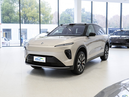 Une voiture électrique sur mesure, Nio Es8-2024, un véhicule utilitaire de 75 kW.