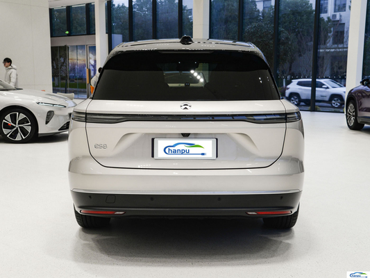 Une voiture électrique sur mesure, Nio Es8-2024, un véhicule utilitaire de 75 kW.