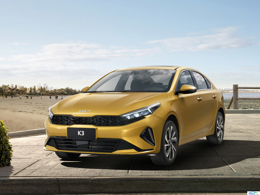 KIA K3 1.5L 1.4T Berline à essence avec fenêtre arrière électrique et fonction de levage d'une clé