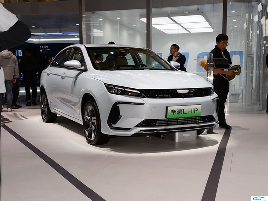 Compacte berline hybride Dihao L voiture pour Geely et longue durée ceintures de passagers tuyaux
