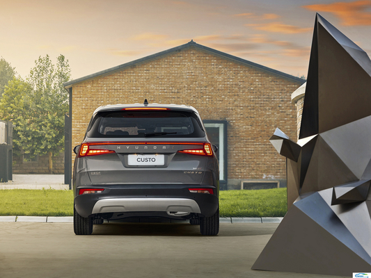 Hyundai CUSTO 1.5T 2.0T GDI MPV multi-fonctions SUV à essence Euro VI pour voitures particulières
