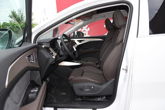 SUV City Ride-On Car Q5 E-Tron-50 E-Tron Quattro Vêtement en brocart lumineux Véhicule électrique