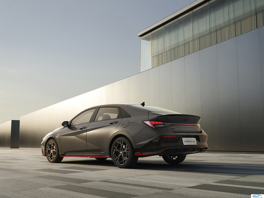 2023 Hyundai Elantra Sedan 5 places FWD sièges en cuir voiture de tourisme leader de l' essence