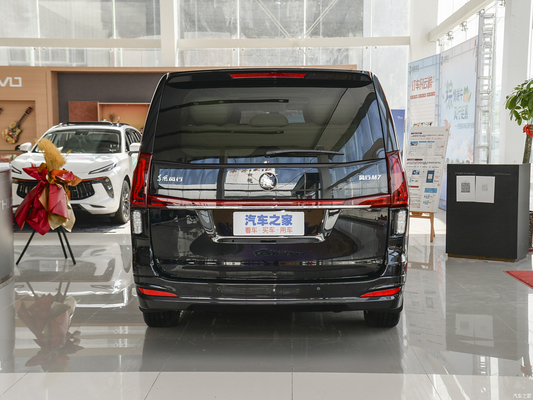 Les phares à LED et la boîte de vitesses automatique Dongfeng Fengxing Forthing M7 4 portes 7 places MPV