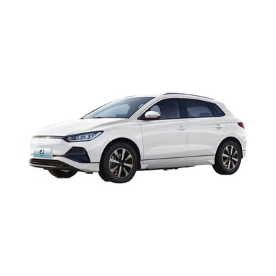 La berline électrique BYD E2 de Chongqing Hanpu Automobile est abordable et énergétique.