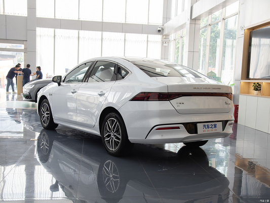 Révolutionnez votre expérience de conduite avec les 2024 BYD Qin Plus EV et DM-i Hybrid Sedan