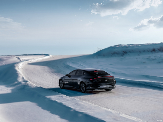 650KM-780KM Range 4WD SUV électrique voiture avec boîte de vitesses automatique ZHIJI L6 Véhicule énergétique