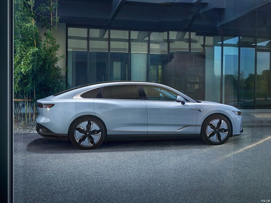 Voyah Lantu poursuit la lumière ZHUIGUANG EV PHEV berline 730km portée électrique hybride rechargeable