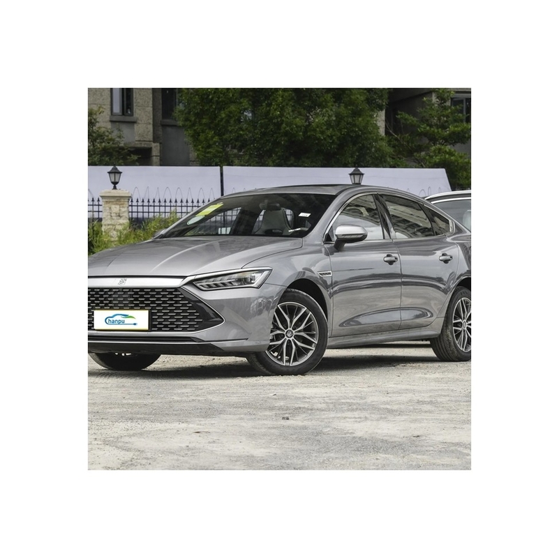 Byd Qin Plus Dm-2024 Dm-I Honor Version Compact Sedan PHEV Voiture avec une vitesse maximale de 120 km